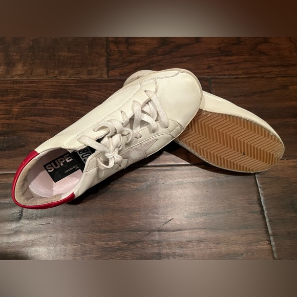 Golden Goose Superstar sneaker w/ red ankle detail. Size 38, fits women’s 8-8.5 - Picture 4 of 5